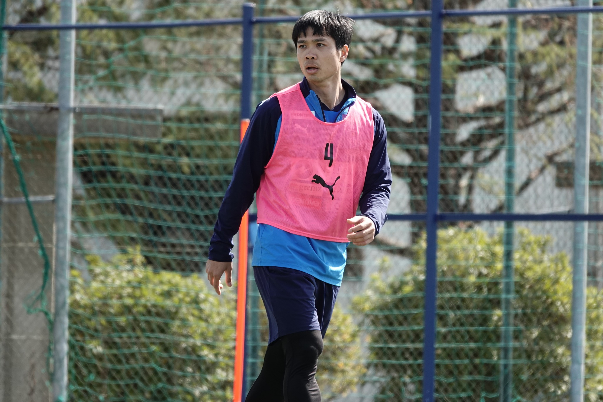 Yokohama FC bất ngờ có sự ưu ái với Công Phượng 7