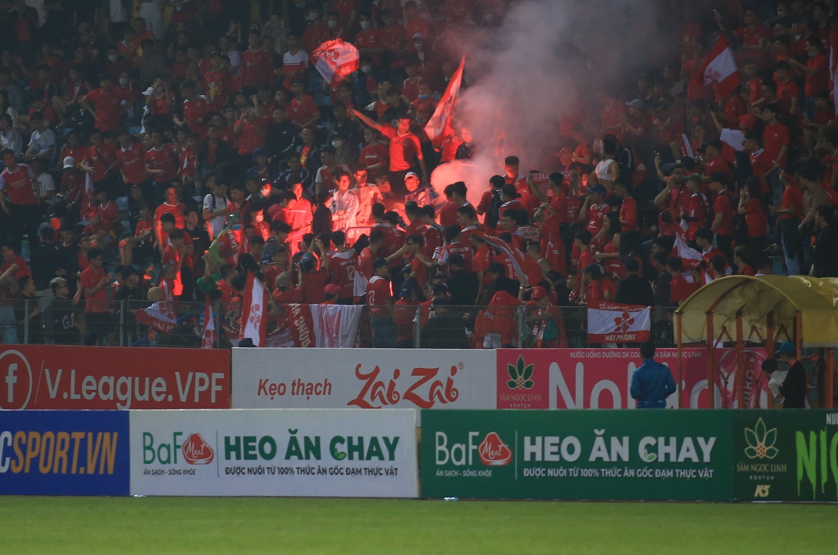 CDV Hải Phòng đốt pháo CDV Hai Phong dot phao