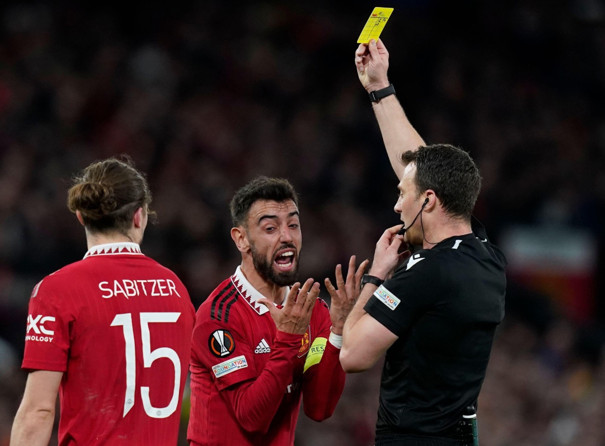 Bruno Fernandes vắng mặt ở trận tái đấu của MU với Sevilla 1