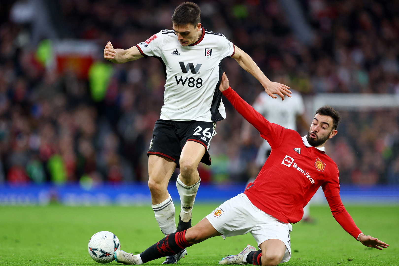 MU mua Palhinha MU mua Palhinha