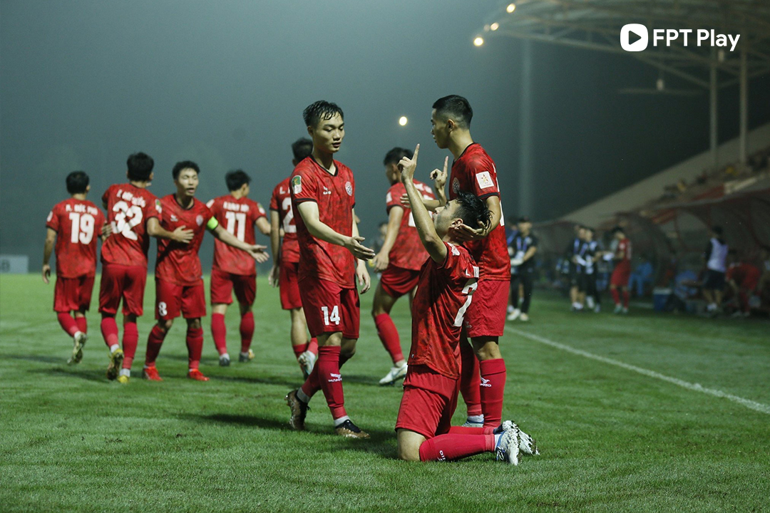 CLB PVF-CAND dang có phong dộ cao