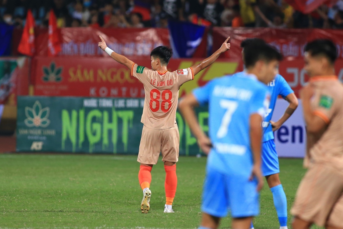 Sao U22 Việt Nam toả sáng trước thềm SEA Games 2