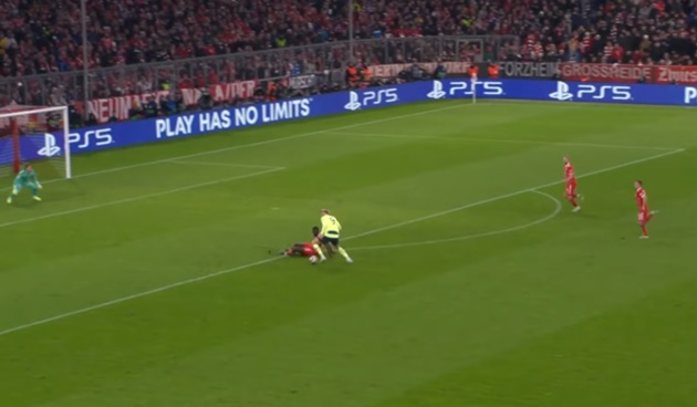 Dayot Upamecano bị chỉ trích dữ dội trên mạng xã hội 1 Dayot Upamecano bị chỉ trích dữ dội trên mạng xã hội 1