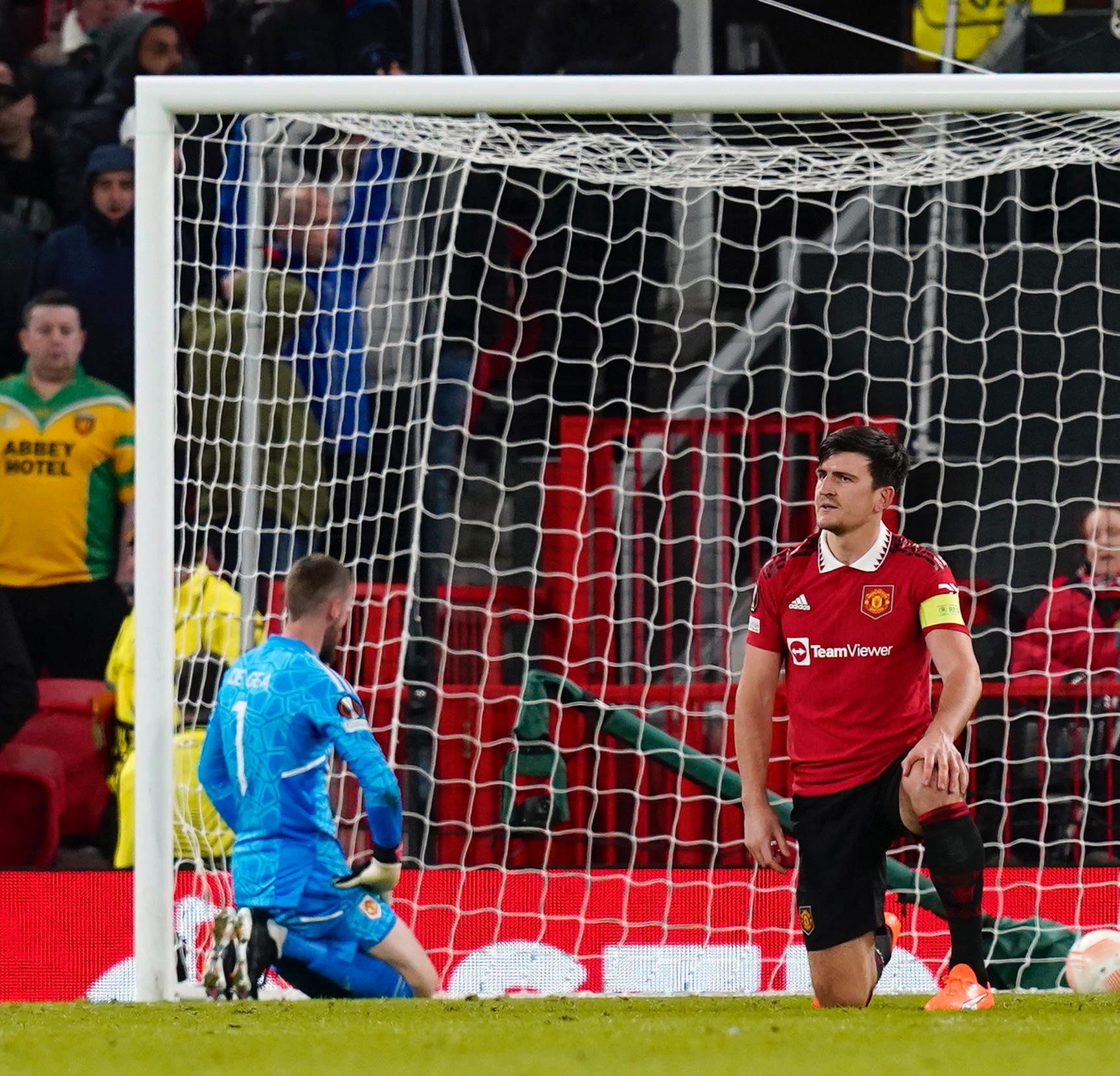 Cận cảnh 2 tình huống sai lầm của Maguire và De Gea 2