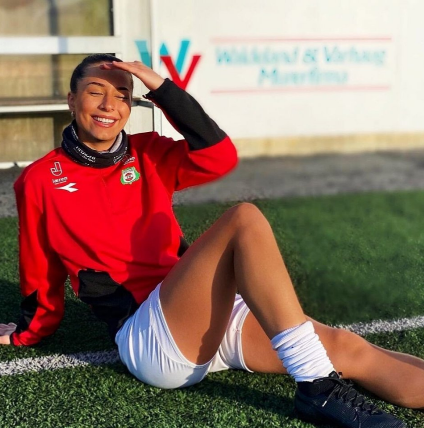 Điểm mặt những nàng Wags nổi bật nhất của Man City và Arsenal 4