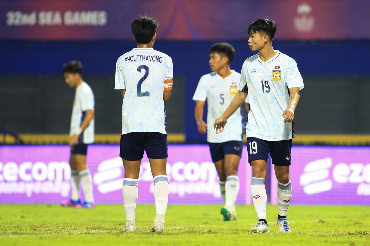 U22 Lao trong tran gap Viet Nam 30/4