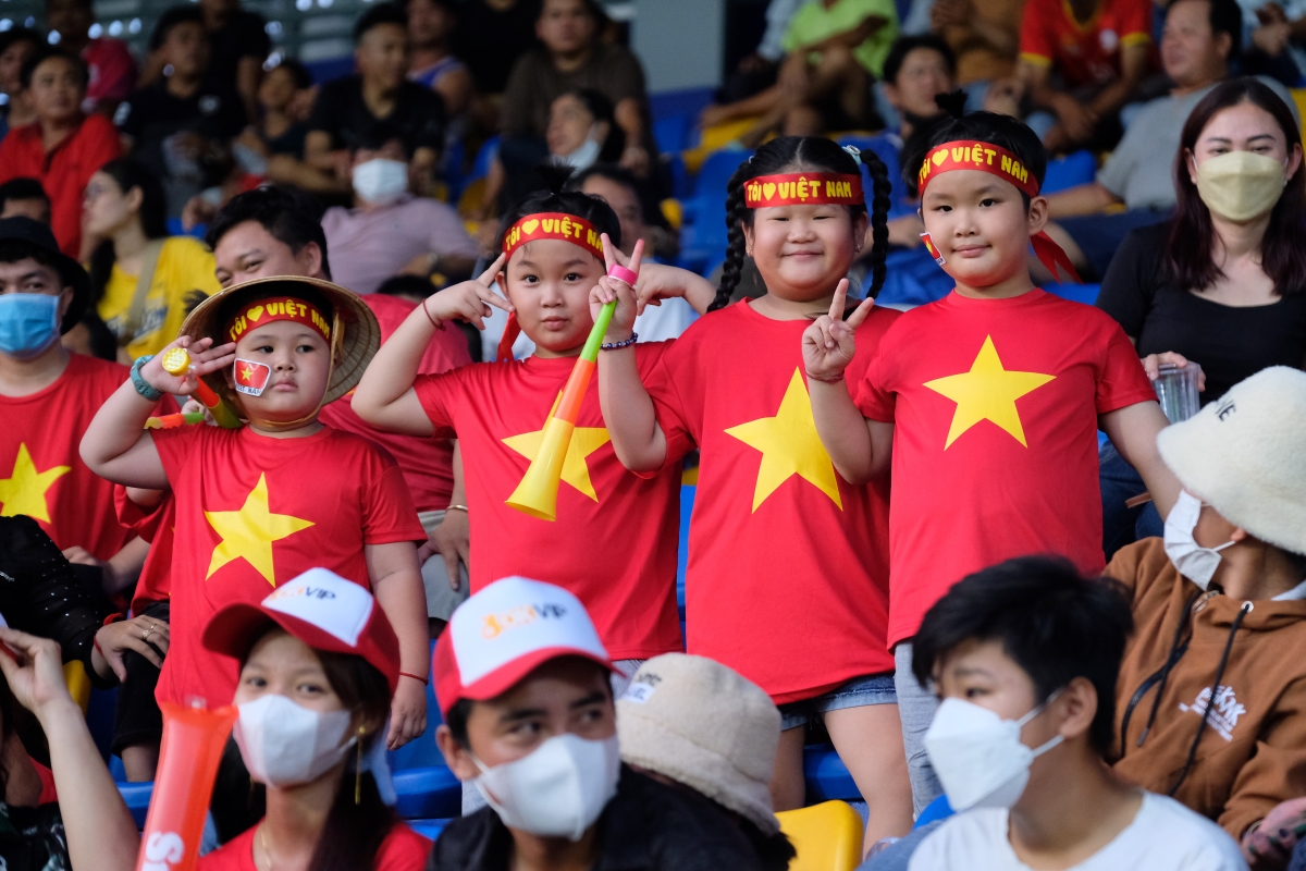 CdV Viet Nam vs Lao 30/4