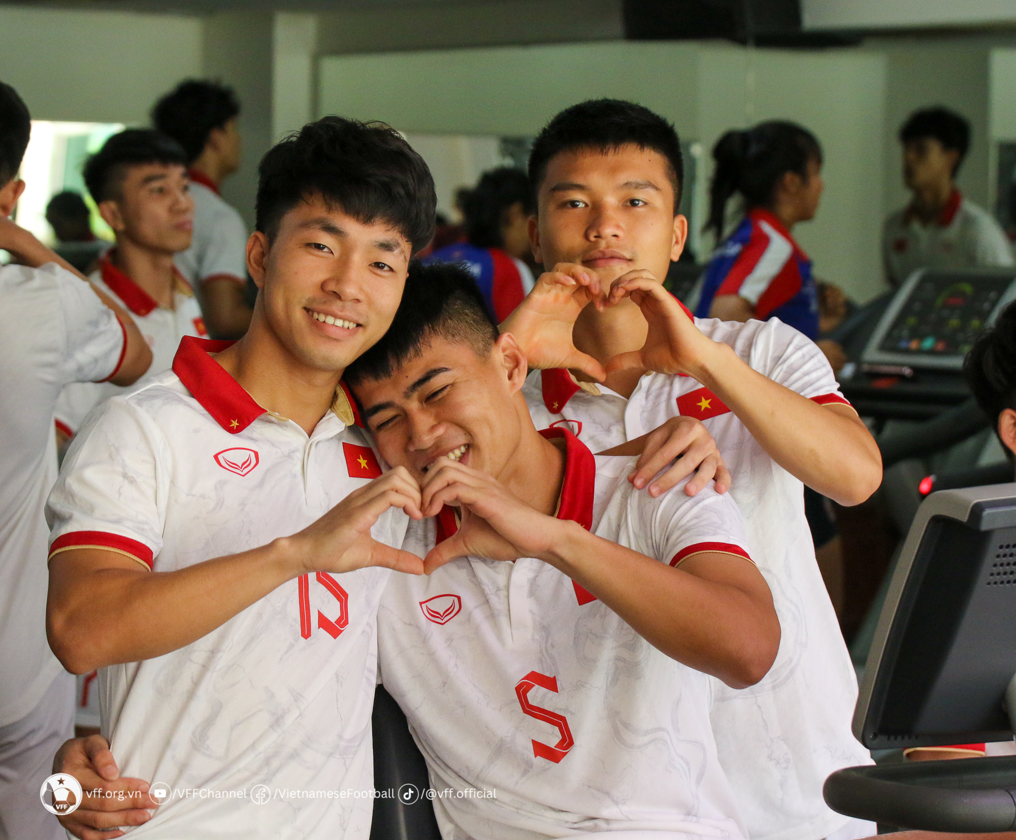 U22 Việt Nam thoải mái thư giãn sau chiến thắng trước Singapore 3