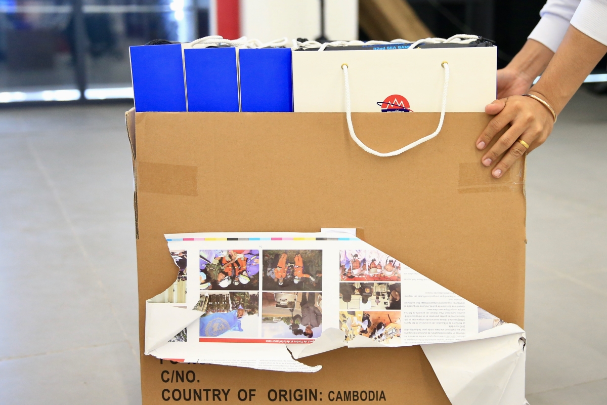 Bên trong món quà dành cho truyền thông của chủ nhà Campuchia 5