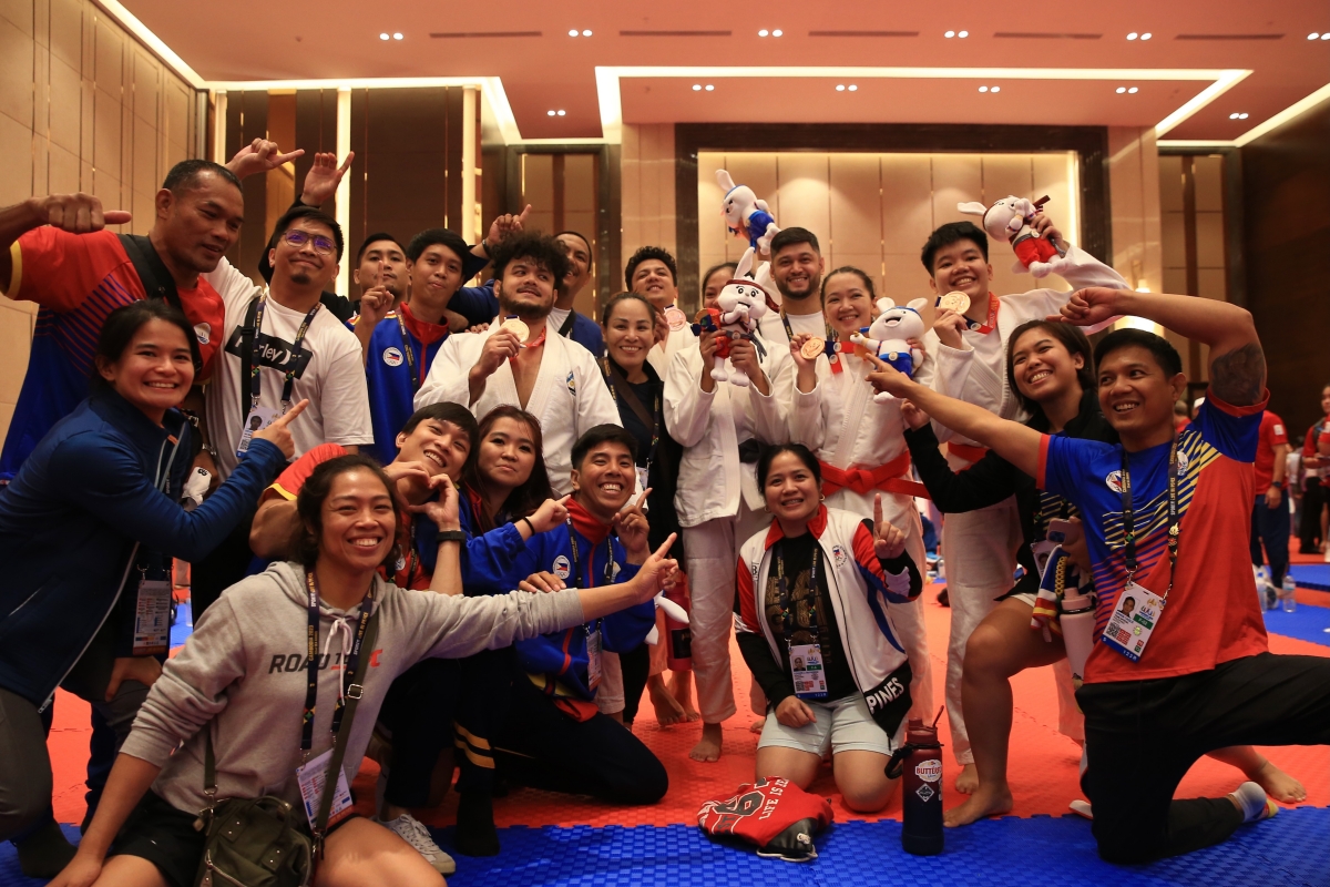 VĐV ju jitsu Philippines bật khóc khi gây địa chấn trước chủ nhà Campuchia 4