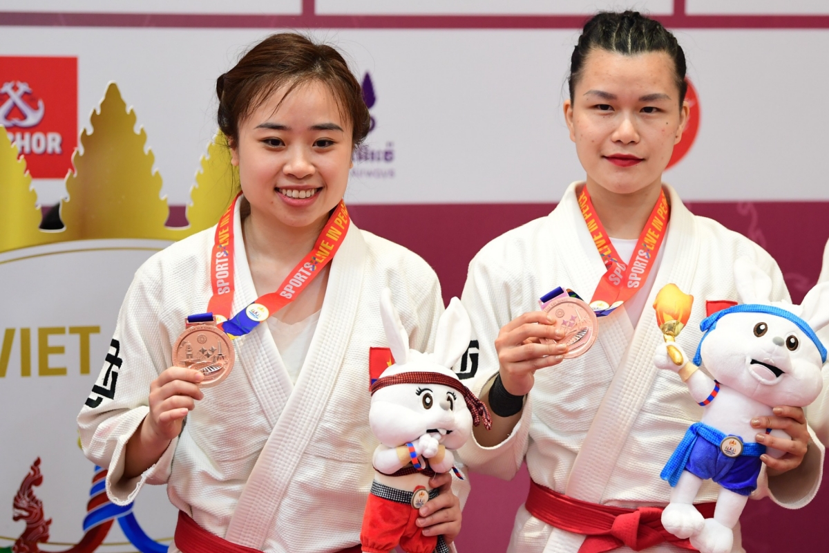 VĐV ju jitsu Philippines bật khóc khi gây địa chấn trước chủ nhà Campuchia 7