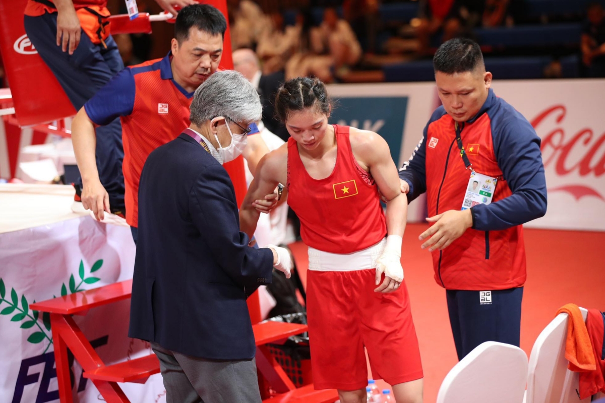 Nguyễn Thị Tâm chấn thương boxing Nguyen Thi Tam chan thuong boxing