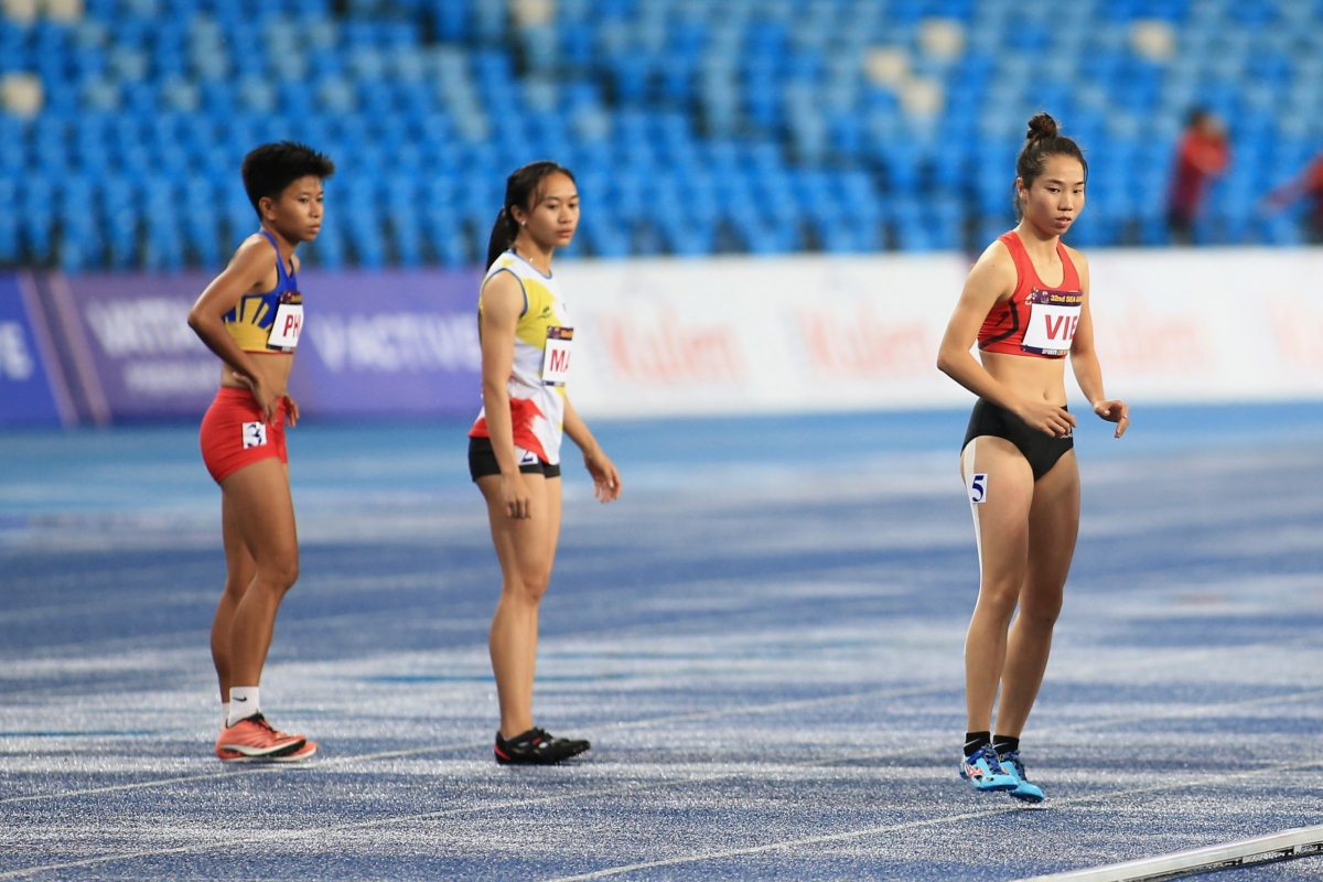 Nguyễn Thị Huyền Chúng tôi tự nhủ phải đòi lại HCV từ Thái Lan 2 Nguyễn Thị Huyền Chúng tôi tự nhủ phải đòi lại HCV từ Thái Lan 2