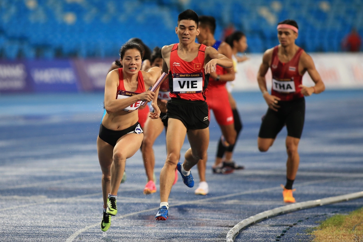 Nguyễn Thị Huyền Chúng tôi tự nhủ phải đòi lại HCV từ Thái Lan 6 Nguyễn Thị Huyền Chúng tôi tự nhủ phải đòi lại HCV từ Thái Lan 6