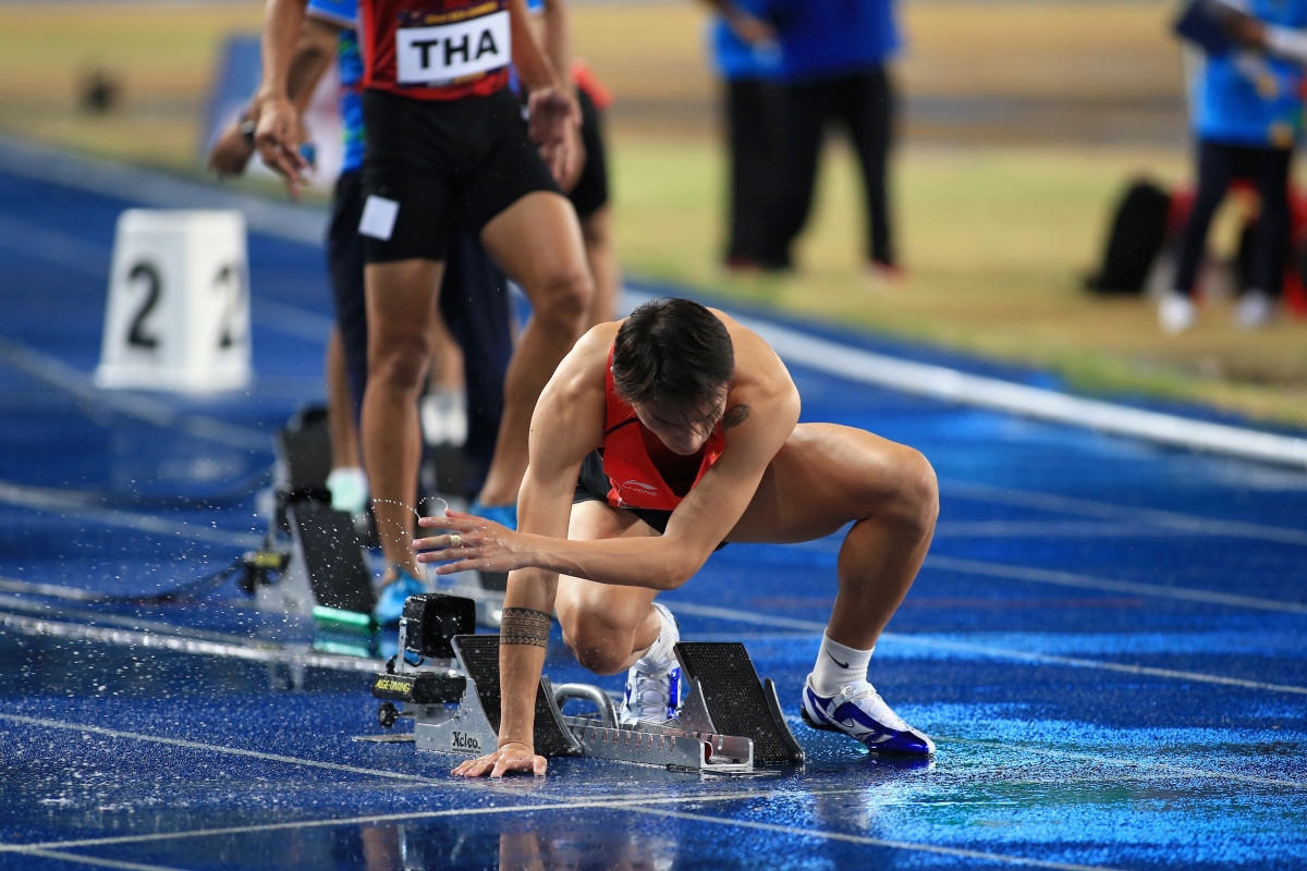 Nguyễn Thị Huyền Chúng tôi tự nhủ phải đòi lại HCV từ Thái Lan 1 Nguyễn Thị Huyền Chúng tôi tự nhủ phải đòi lại HCV từ Thái Lan 1