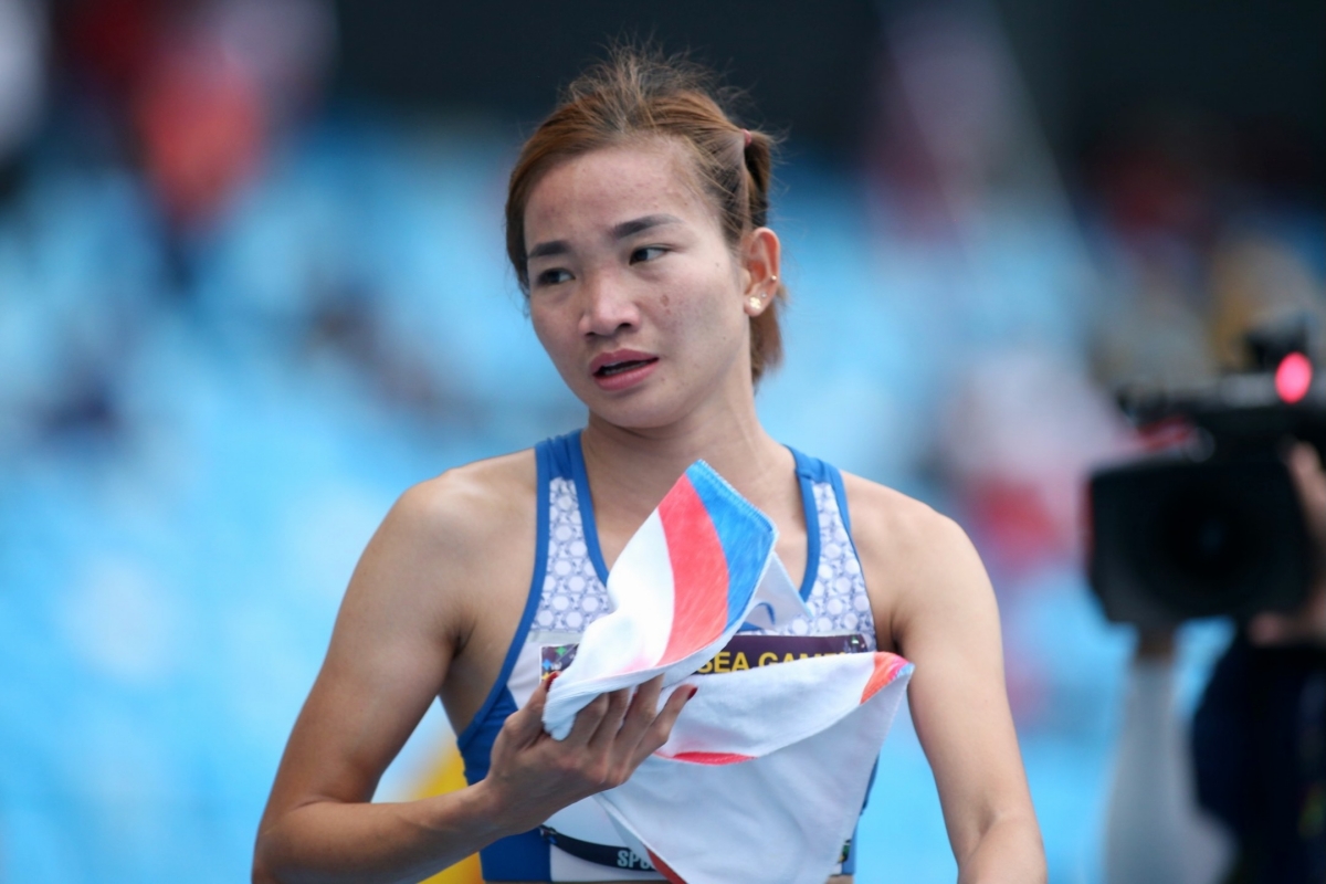 Nguyen Thi Oanh gianh 2 tam HCV trong 30 phut. anh: TH