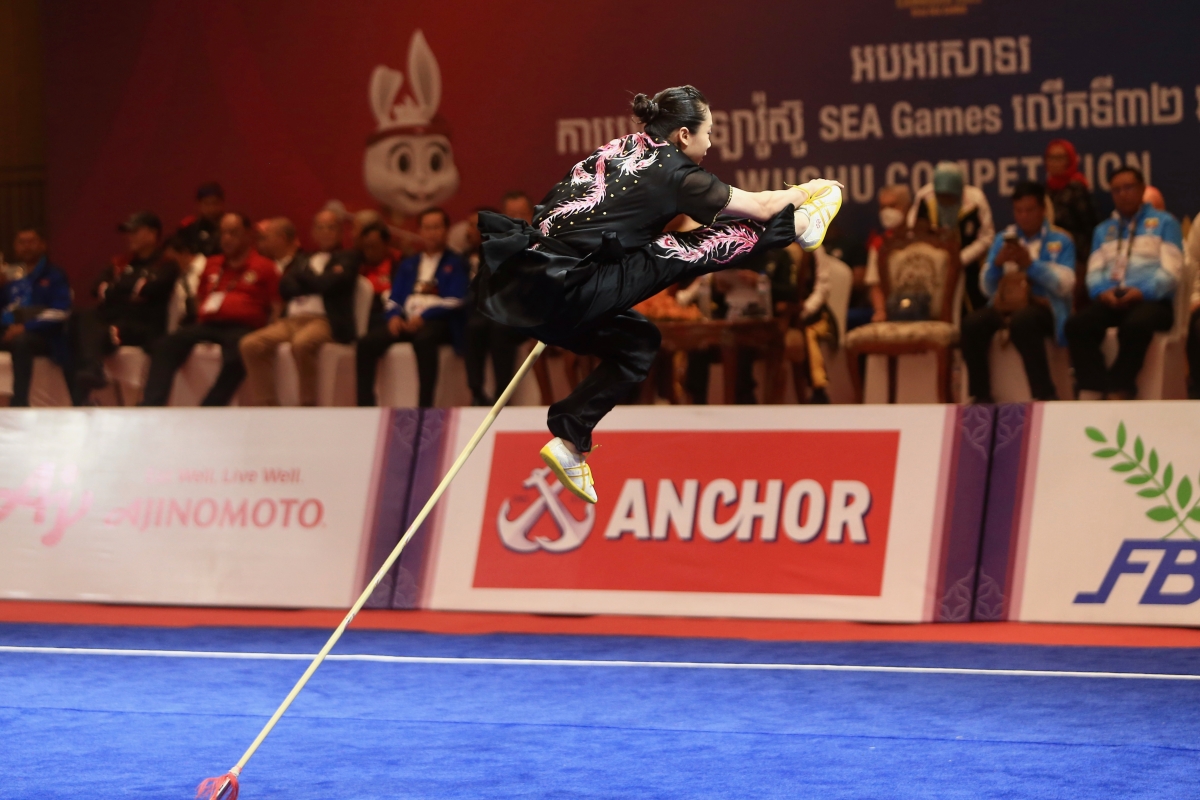 Duong Thuy Vi Thuong thuat 10/5