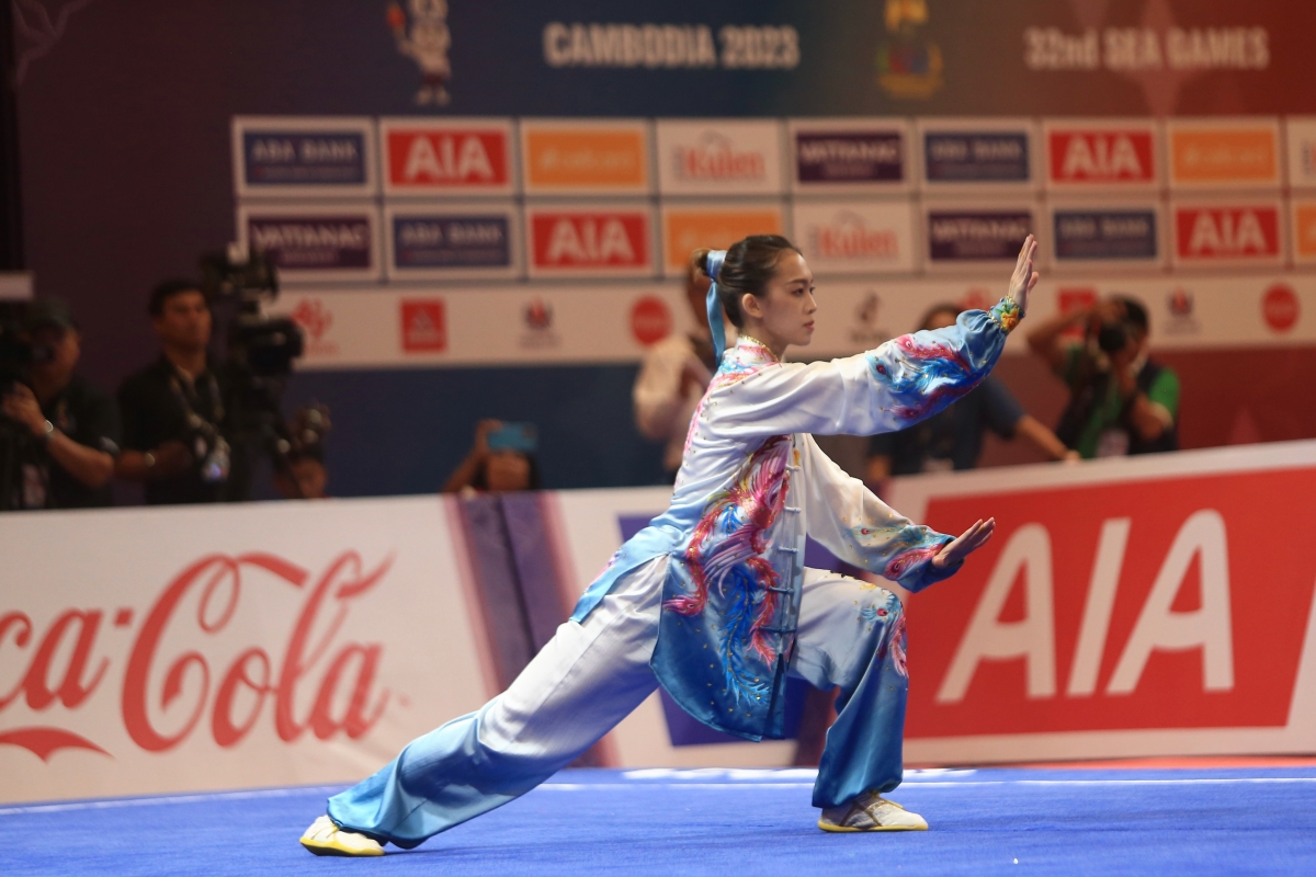 Nhan sắc của nữ thần wushu Malaysia dẫn đầu nội dung thái cực quyền 4