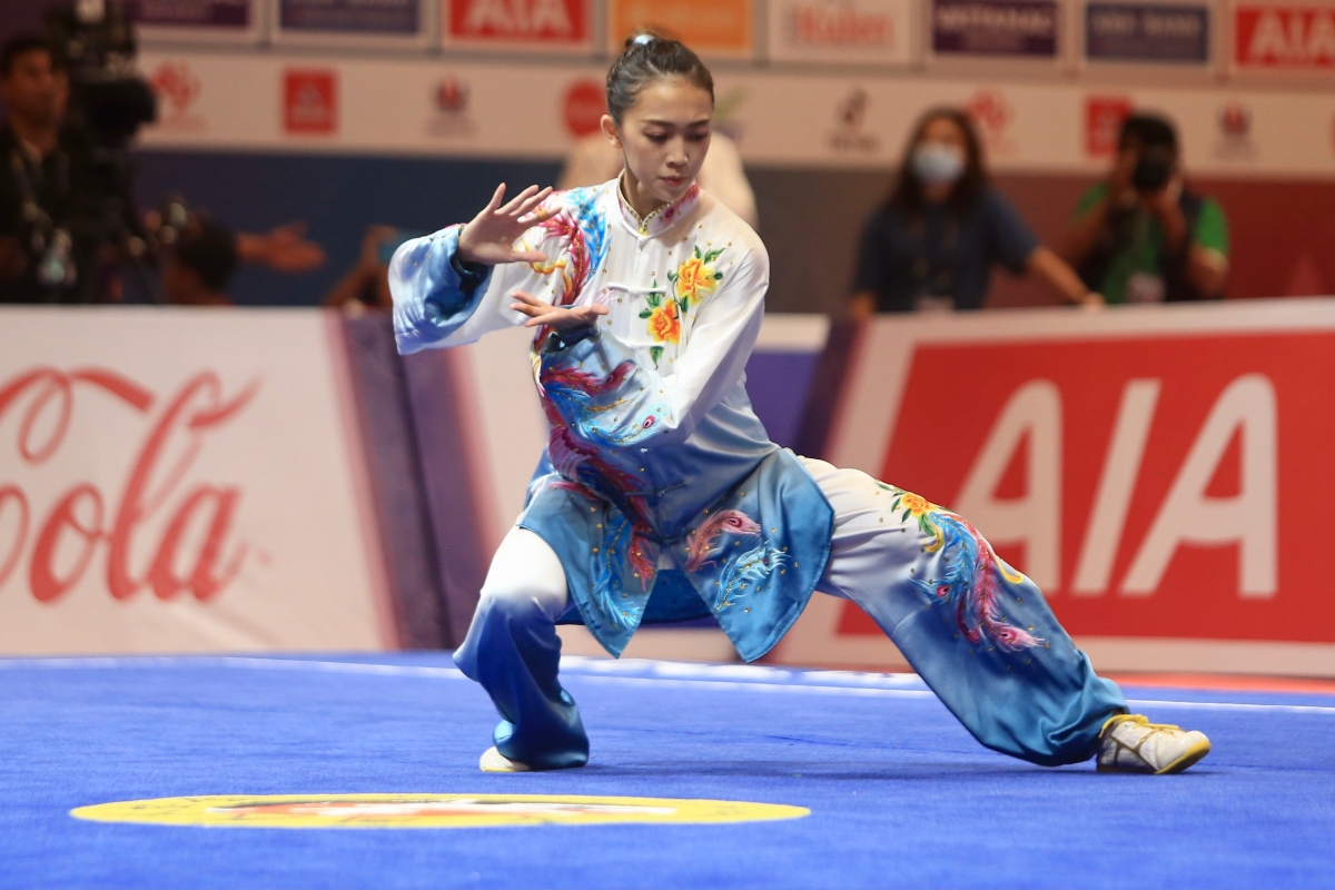 Nhan sắc của nữ thần wushu Malaysia dẫn đầu nội dung thái cực quyền 3