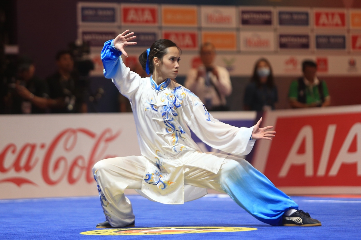 Nhan sắc của nữ thần wushu Malaysia dẫn đầu nội dung thái cực quyền 2