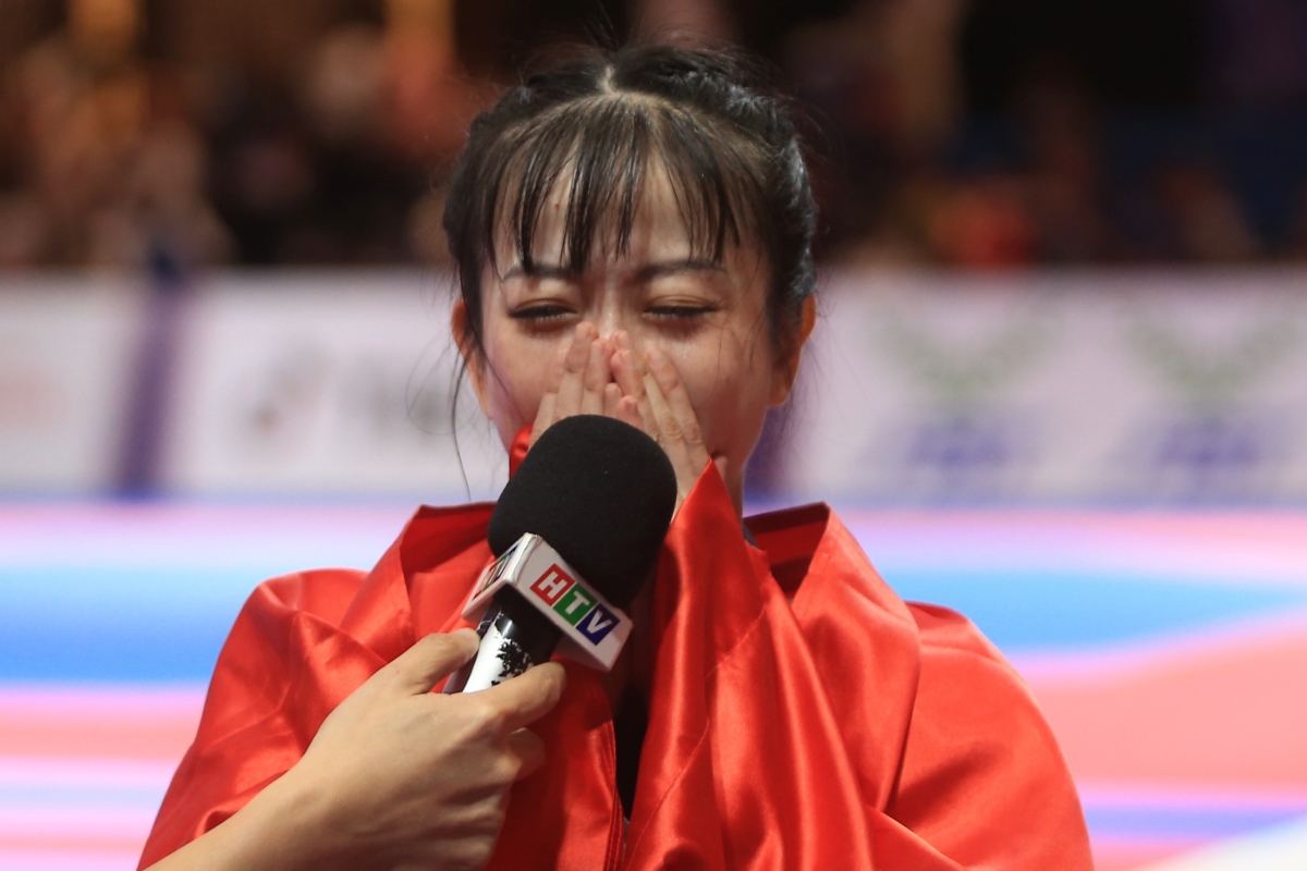 Chau Tuyet Van bao ve HCV Taekwondo bieu dien 12/5. anh: TH