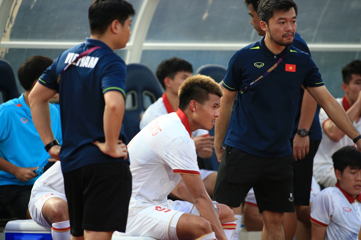 U22 Viet Nam that vong sau tran thua U22 Indonesia 13/5 SEA Games 32