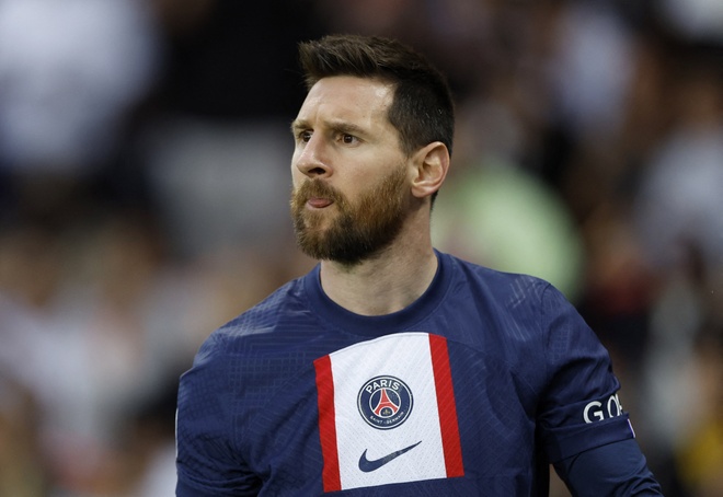 2023_05_13T191107Z_1825944290_UP1EJ5D1HAH3M_RTRMADP_3_SOCCER_FRANCE_PSG_ACA_REPORT