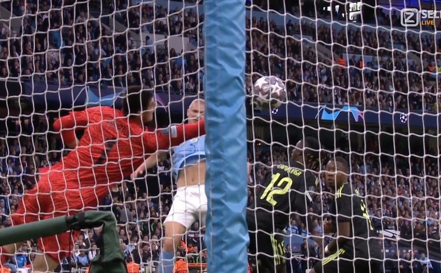 Thu mon nguoi Bi con bay nguoi can pha dinh cao hon nhieu so voi tinh huong cuu thua truoc do. 