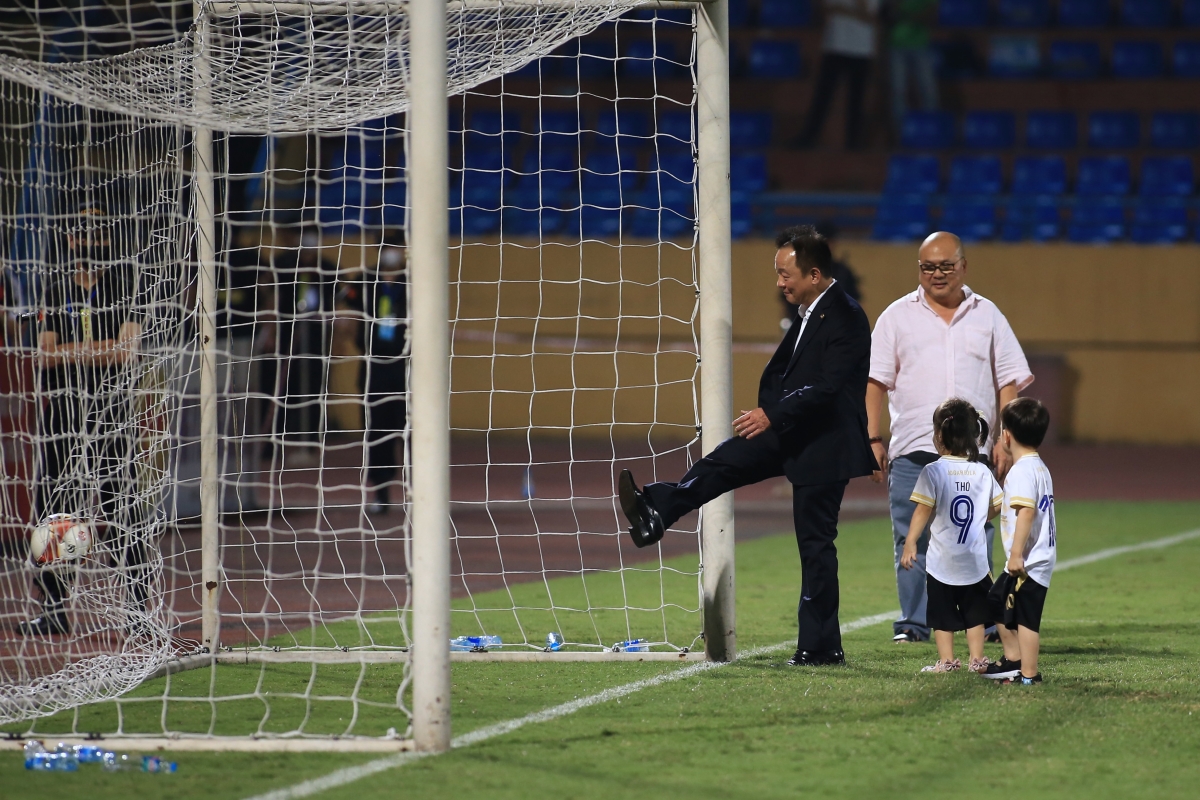 Bầu Hiển Hà Nội vs Đà Nẵng 22/5 Bau Hien Ha Noi vs da Nang 22/5