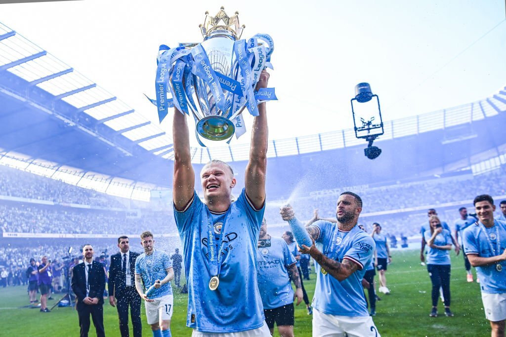 Những hình ảnh đáng nhớ trong lễ đăng quang của Manchester City 6