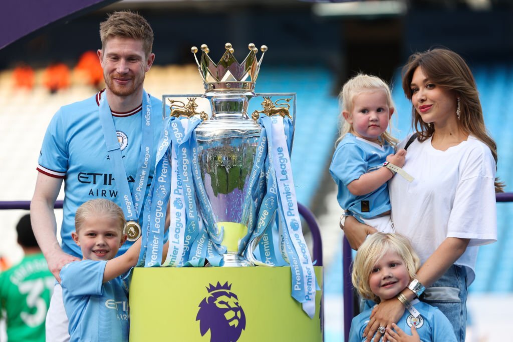 Những hình ảnh đáng nhớ trong lễ đăng quang của Manchester City 7