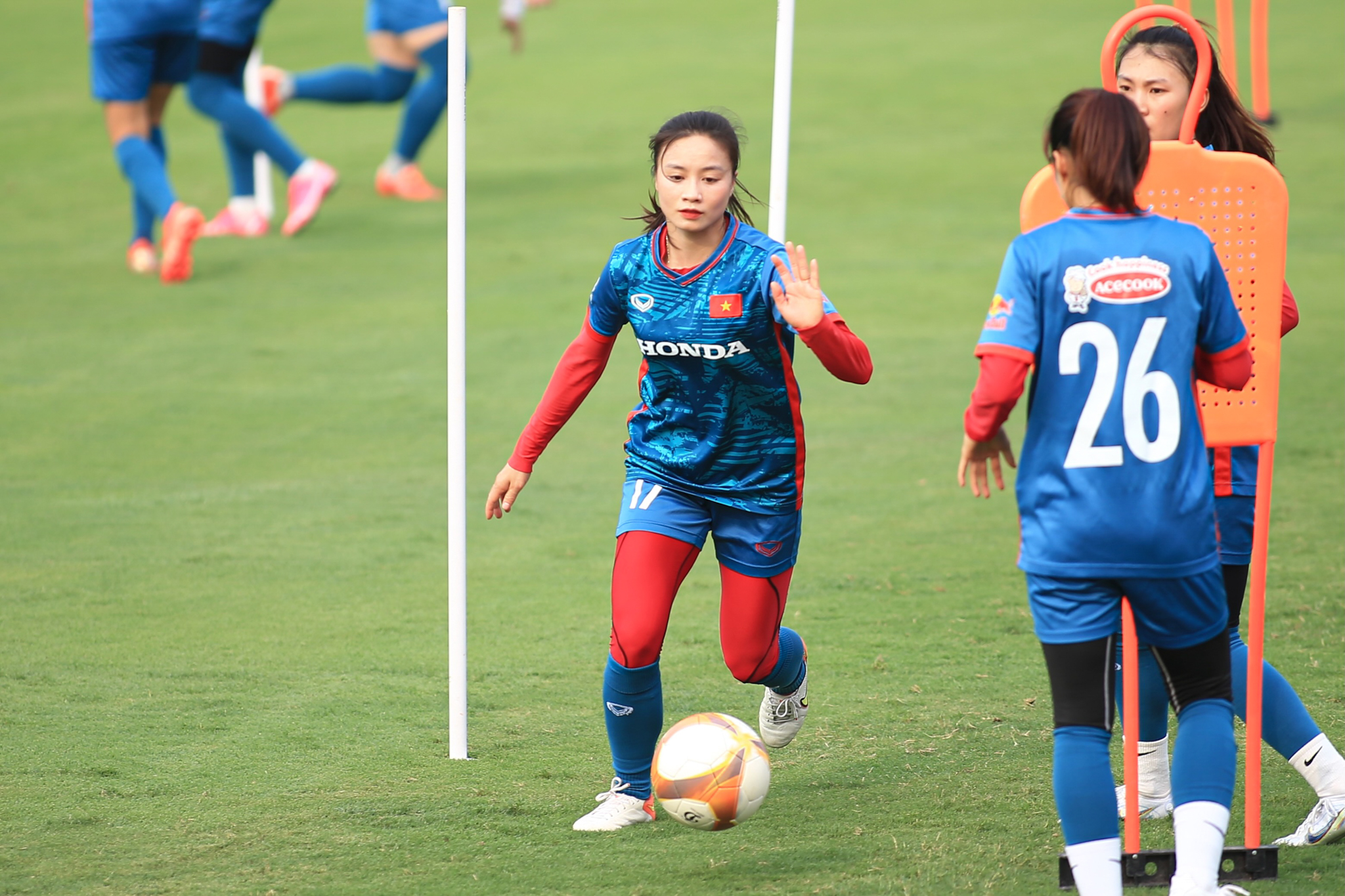 Tuyển nữ Việt Nam tập buổi đầu sau khi làm nên lịch sử tại SEA Games 2