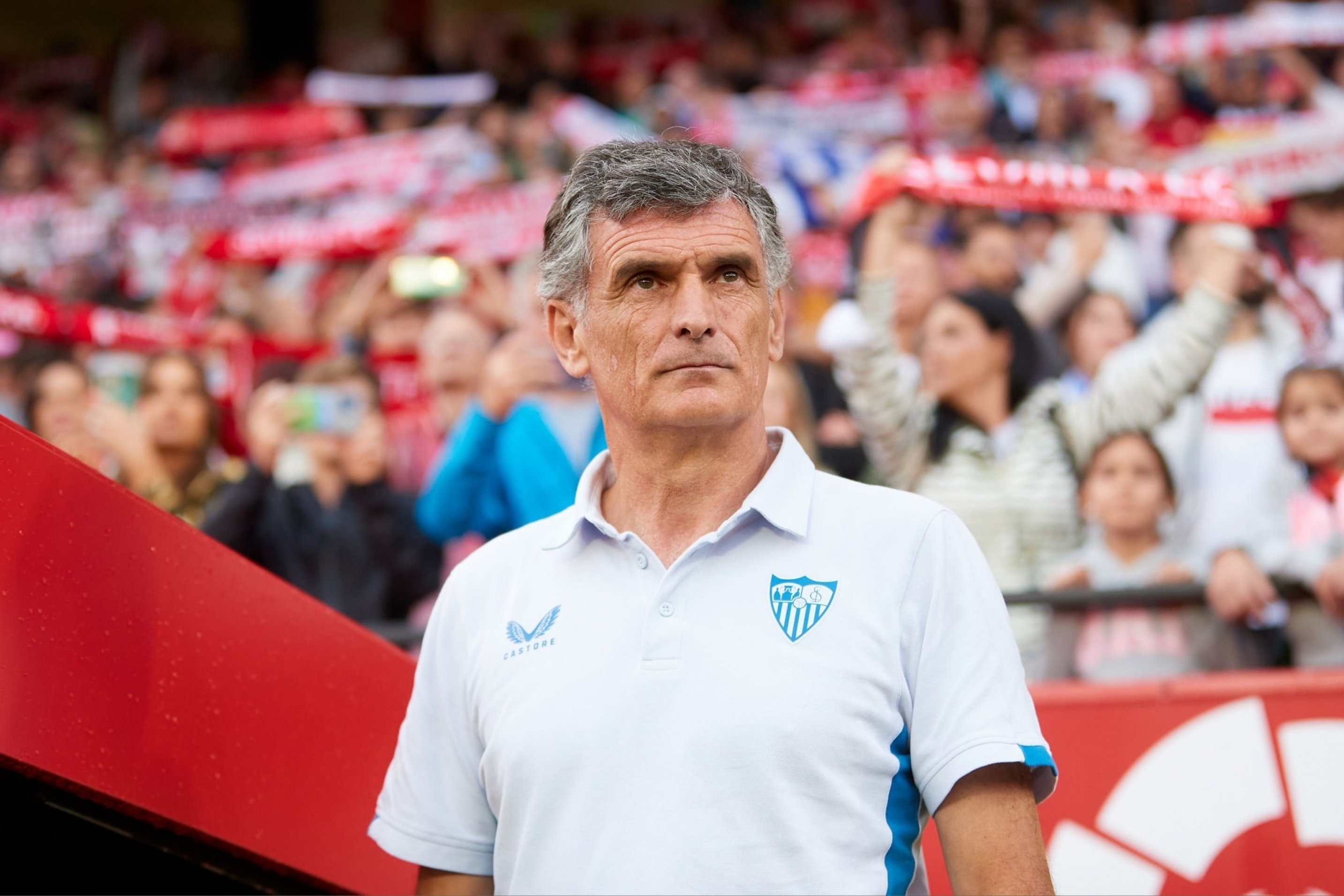 Jose Luis Mendilibar Vị HLV trưởng phản hiện đại và yêu thích sự đơn giản 3 Jose Luis Mendilibar Vị HLV trưởng phản hiện đại và yêu thích sự đơn giản 3