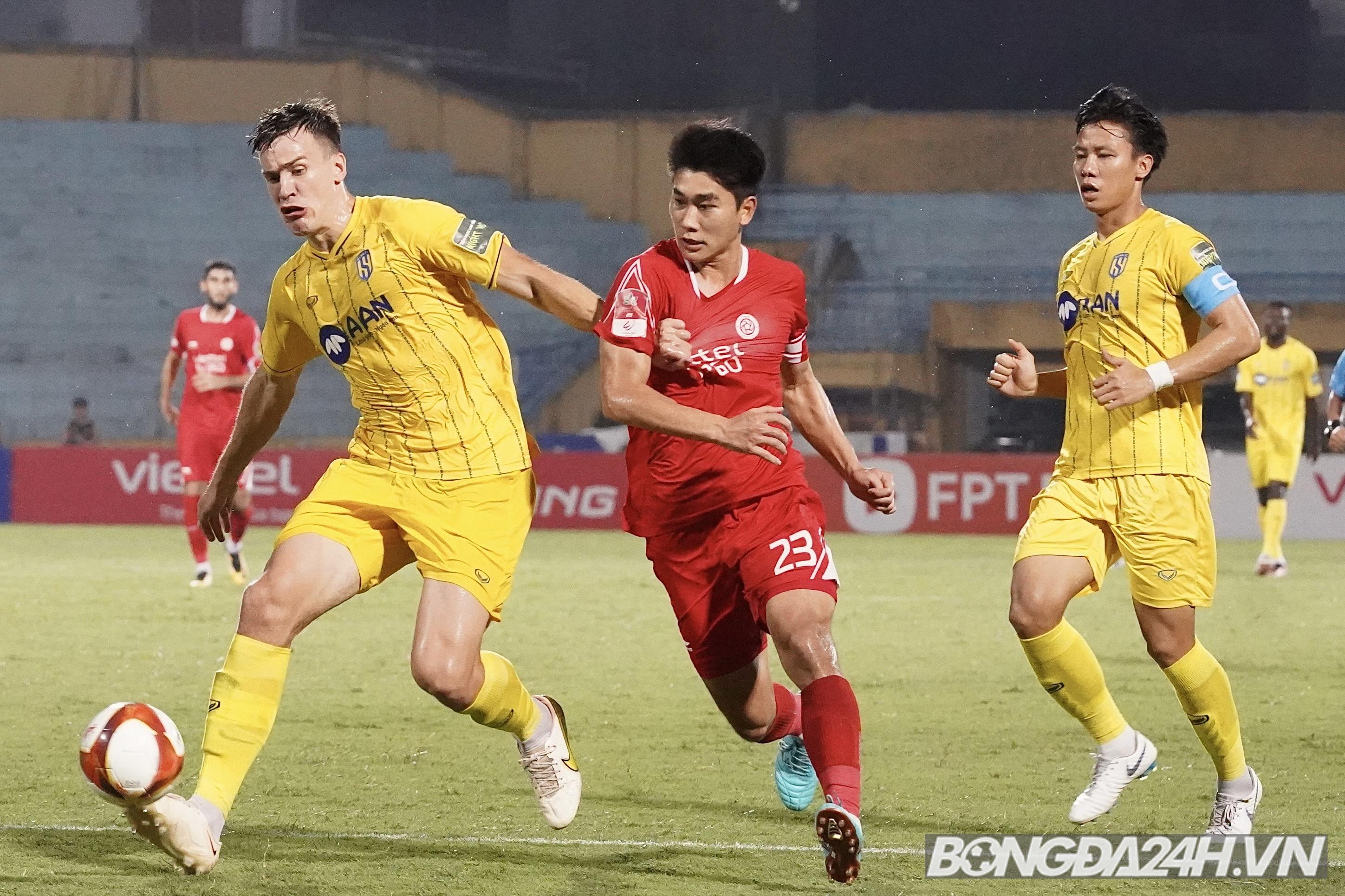 Hoàng Đức thể hiện đẳng cấp trong chiến thắng của Viettel FC trước SLNA 5