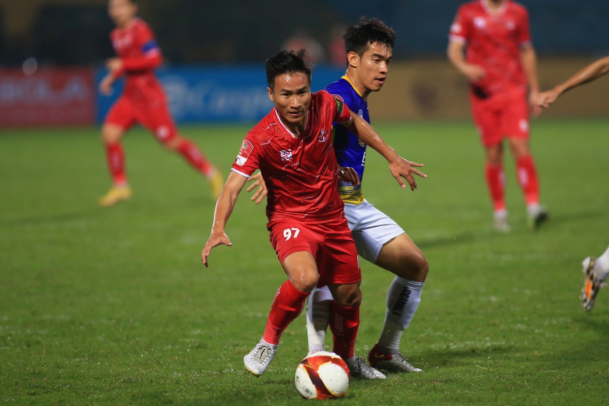 Triệu Việt Hưng đánh dấu lần đầu lên tuyển Việt Nam Trieu Viet Hung danh dau lan dau len tuyen Viet Nam