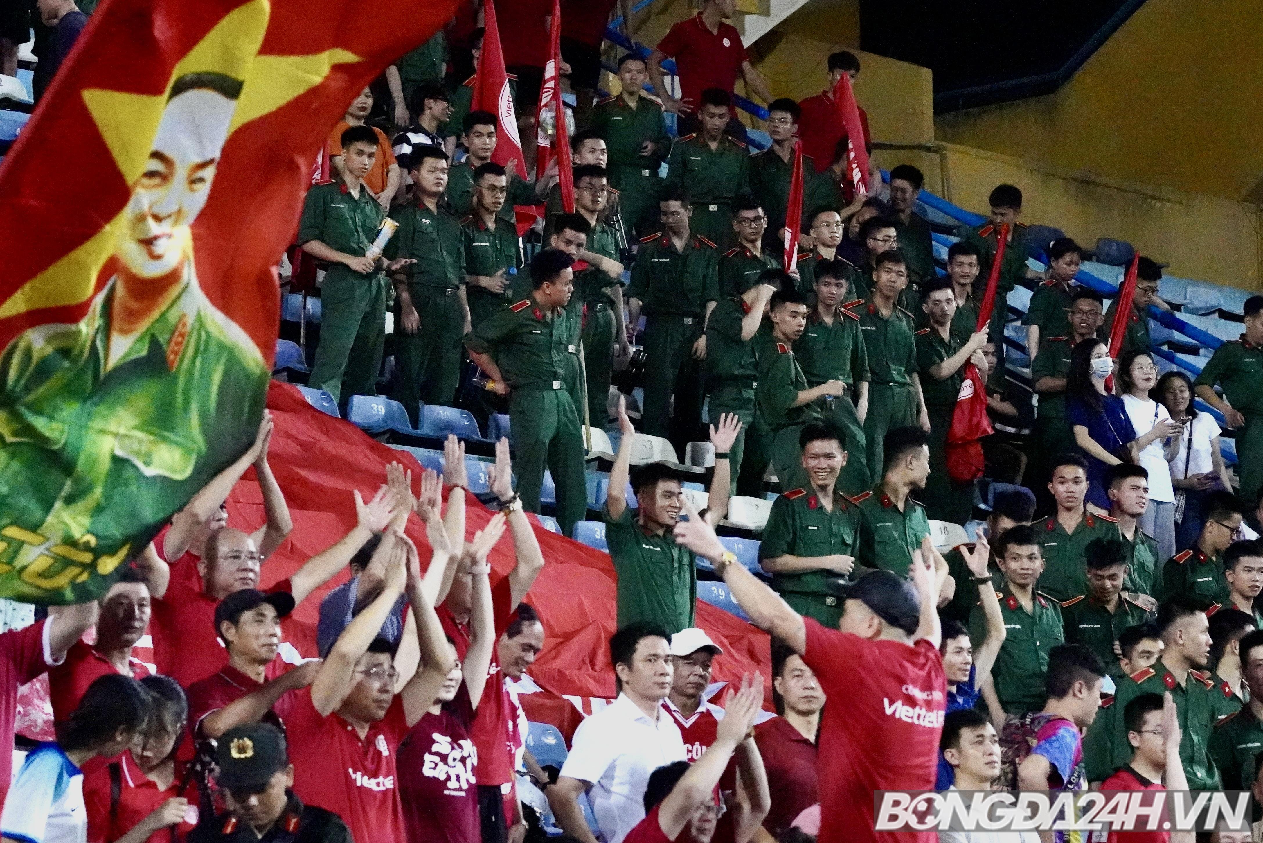 Hoàng Đức thể hiện đẳng cấp trong chiến thắng của Viettel FC trước SLNA 7