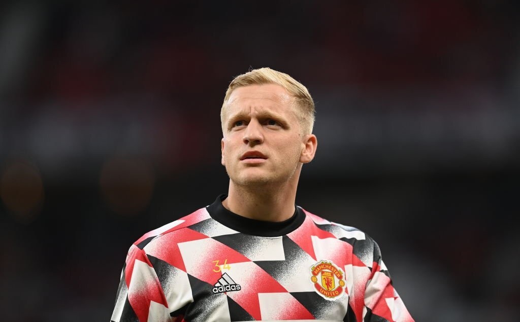 Điểm tin tối 308 Lộ diện bến đỗ mới của Van De Beek 1