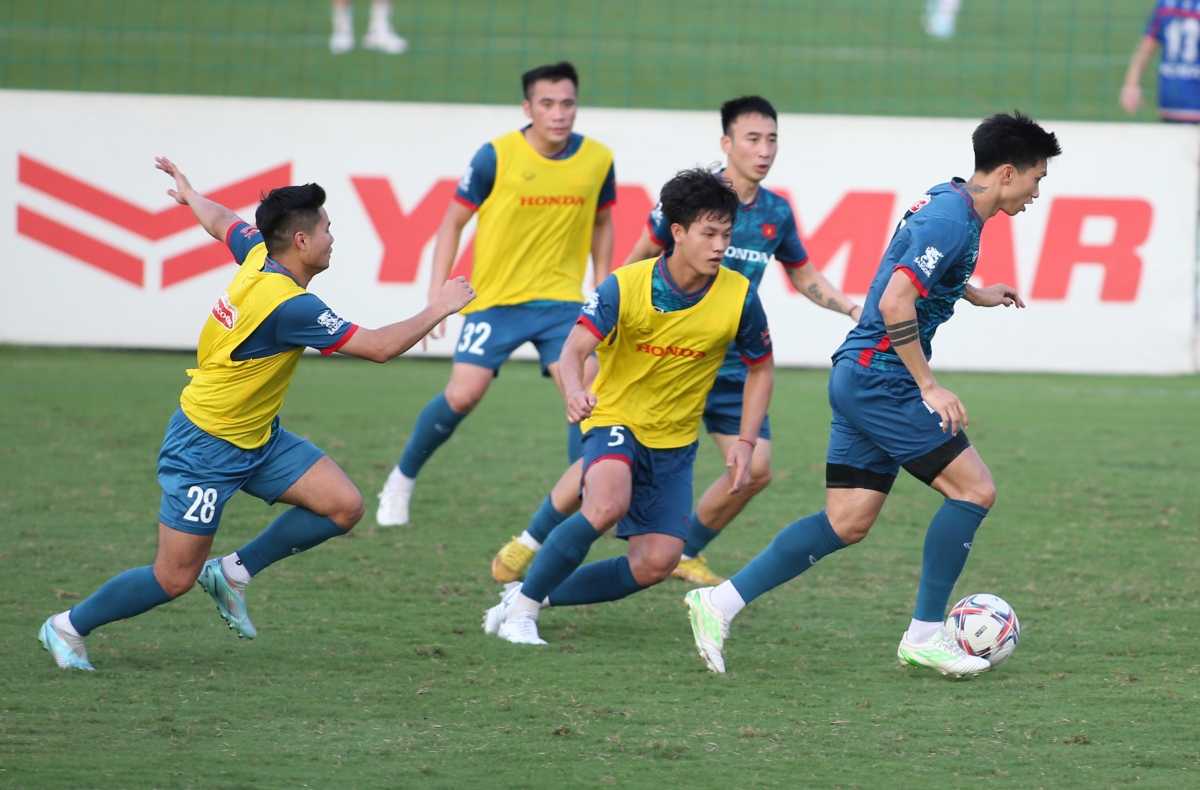 ĐT Việt Nam chia tay thêm một cầu thủ 7