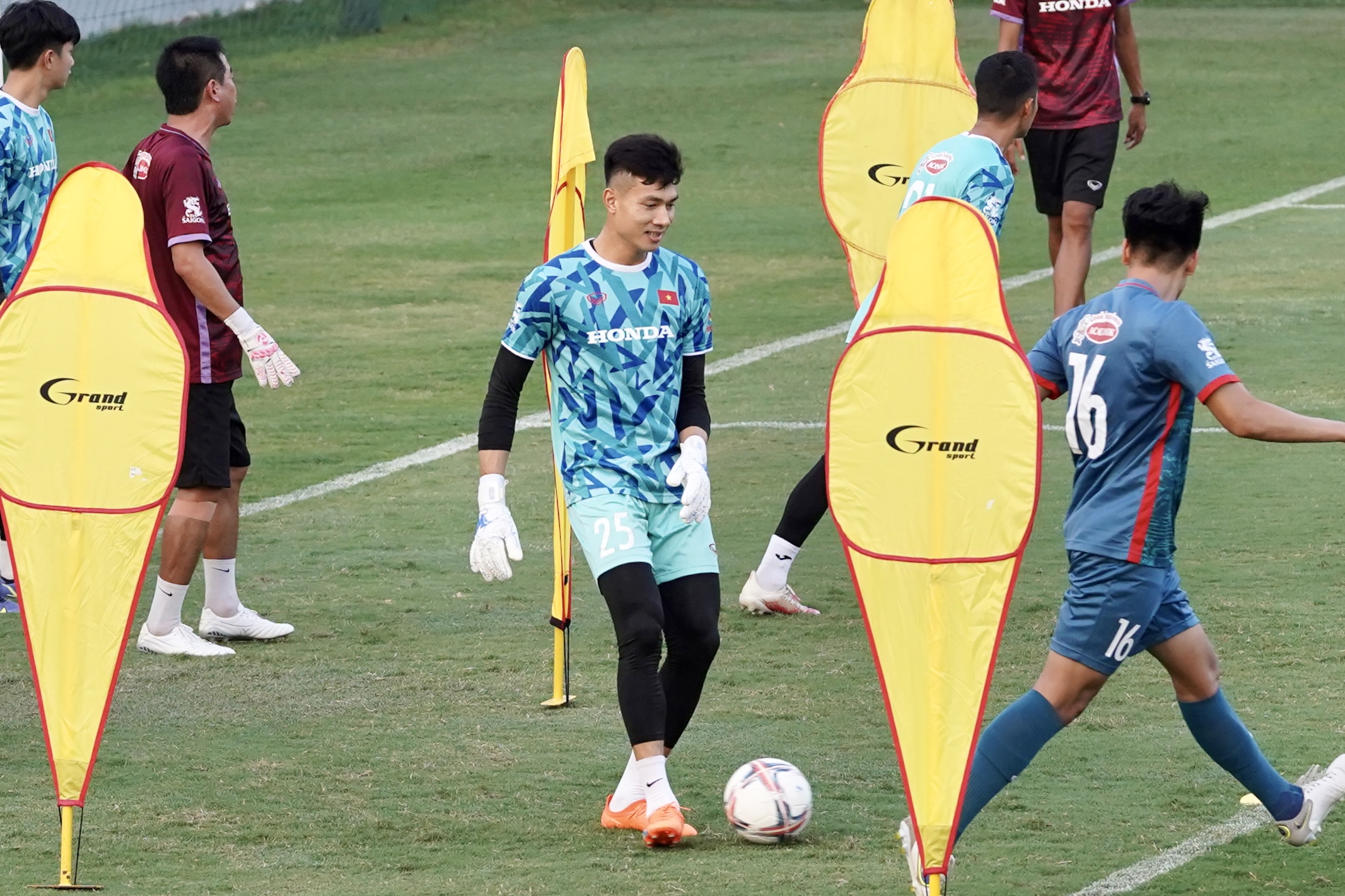 Quang Hải đạt thể trạng tốt, sẵn sàng ra sân cho ĐT Việt Nam 7