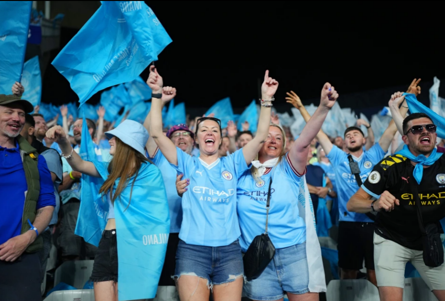 CdV Man City an mung chuc vo dich C1