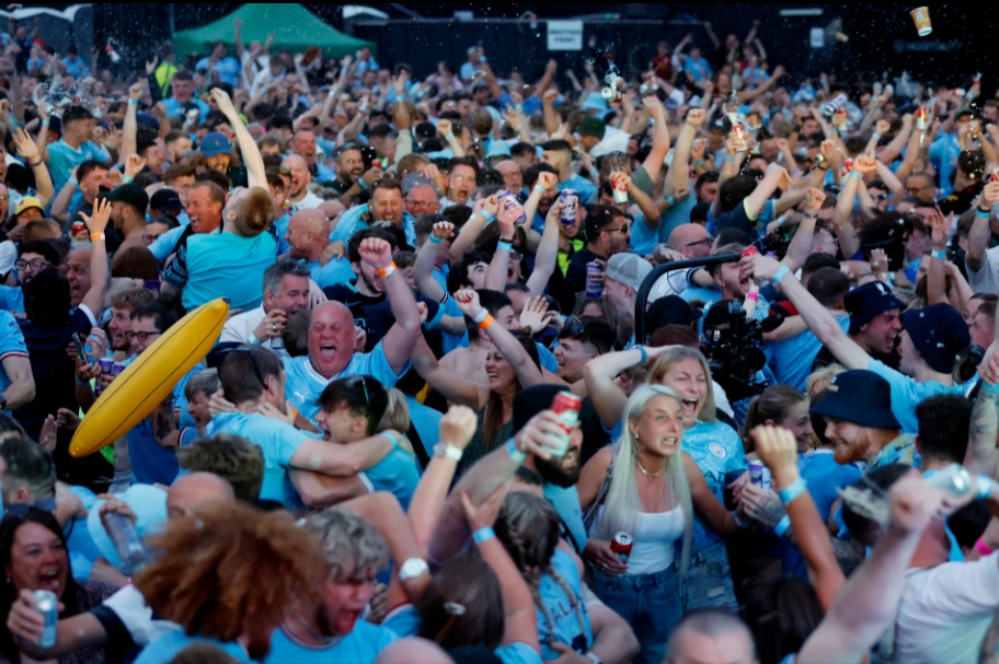 CdV Man City an mung chuc vo dich C1