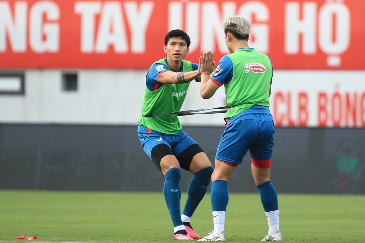 Công Phượng, Quang Hải quyết chứng tỏ mình trước Hồng Kông 9