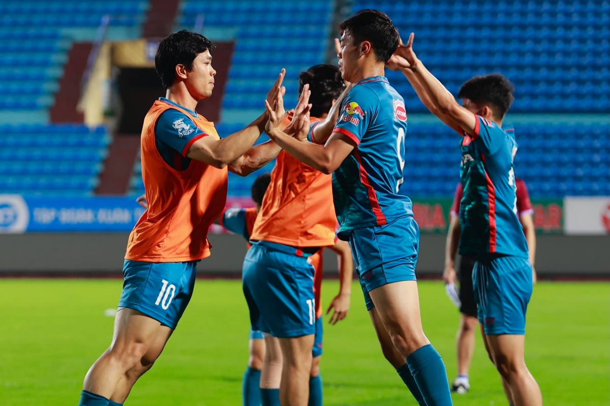 Công Phượng ĐT Việt Nam tập 18/6 Cong Phuong dT Viet Nam tap 18/6