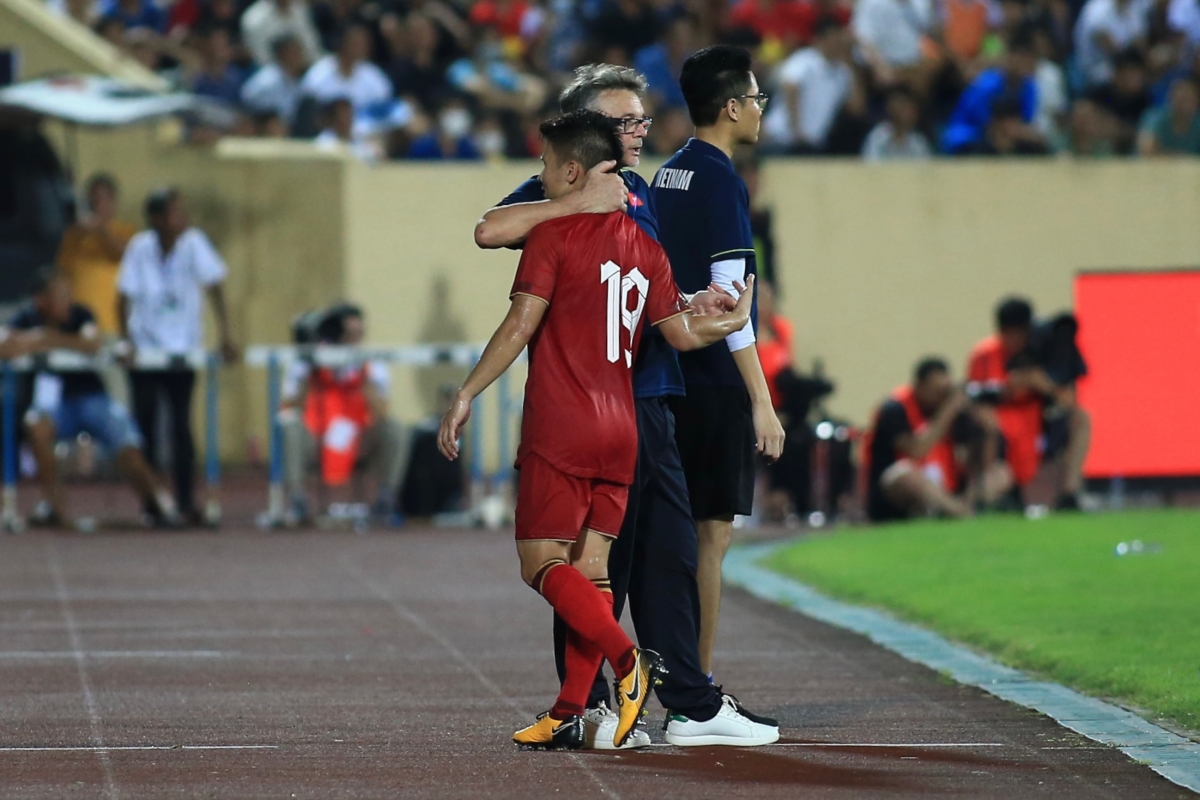 Màn ra mắt thành công của HLV Troussier cùng ĐT quốc gia Việt Nam 7 Màn ra mắt thành công của HLV Troussier cùng ĐT quốc gia Việt Nam 7