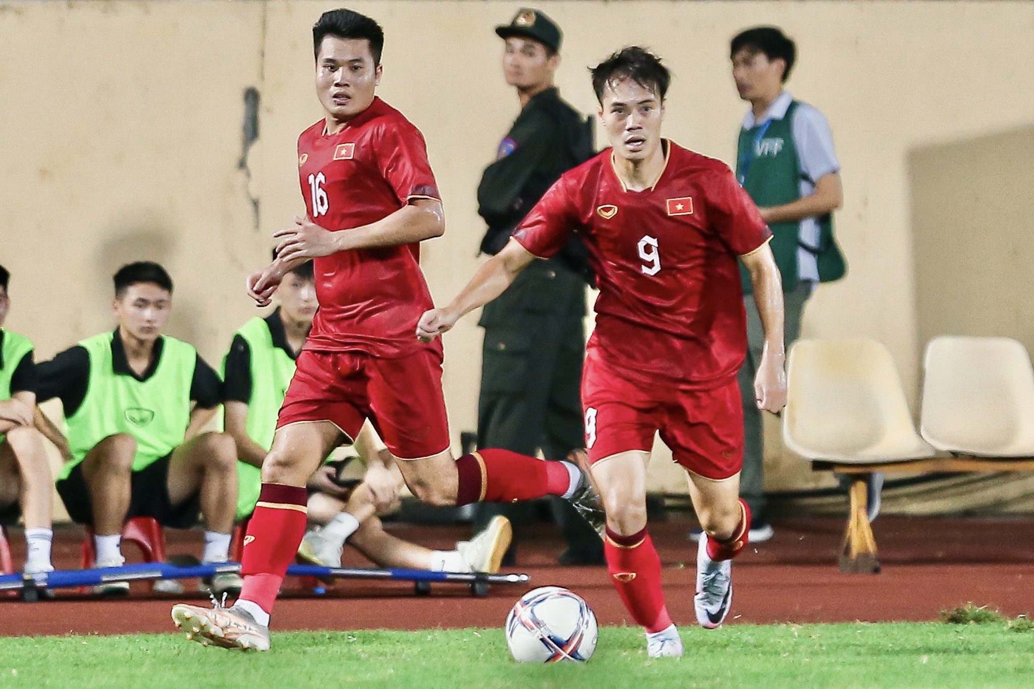 Loạt biểu cảm đáng yêu của Văn Toàn trong trận đấu Syria 6