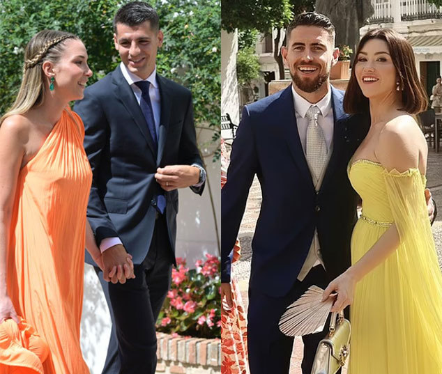 Vo chong Morata Jorginho cung ban gai cung co mat de chung vui voi Kepa.