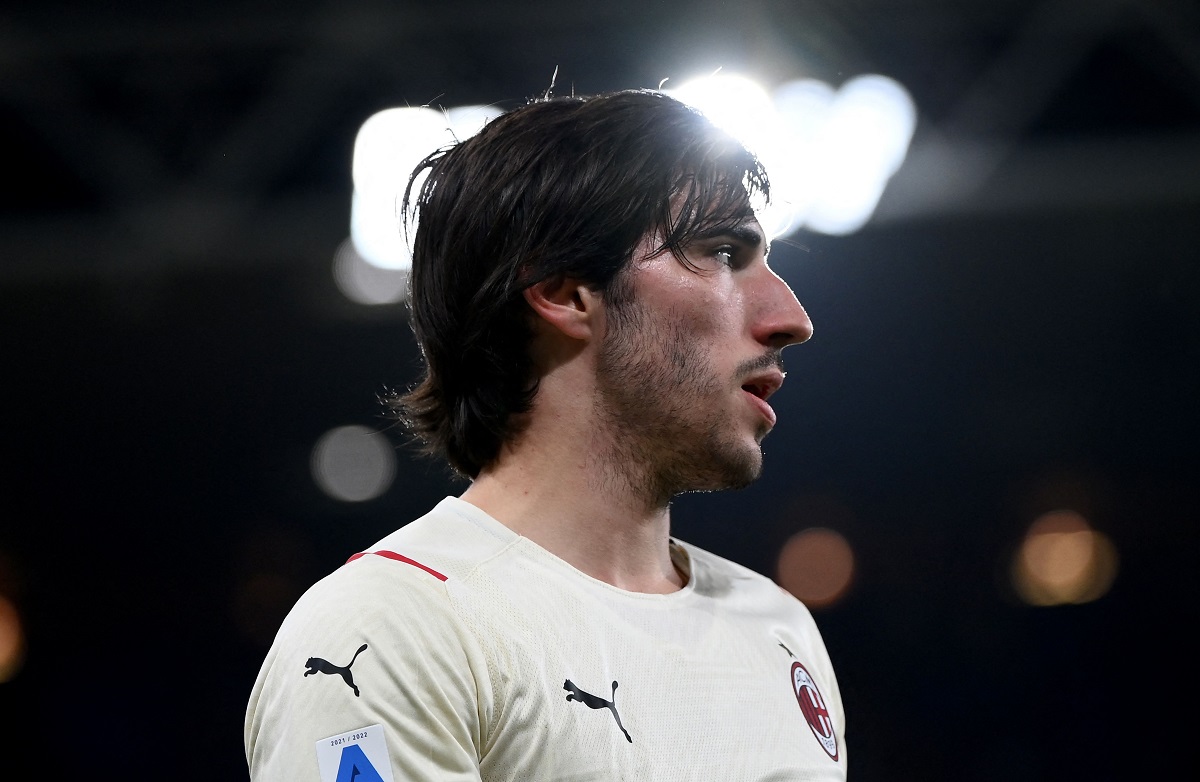 Sandro Tonali Milanista có giao diện Pirlo kèm hệ điều hành Gattuso và De Rossi 6 Sandro Tonali Milanista có giao diện Pirlo kèm hệ điều hành Gattuso và De Rossi 6