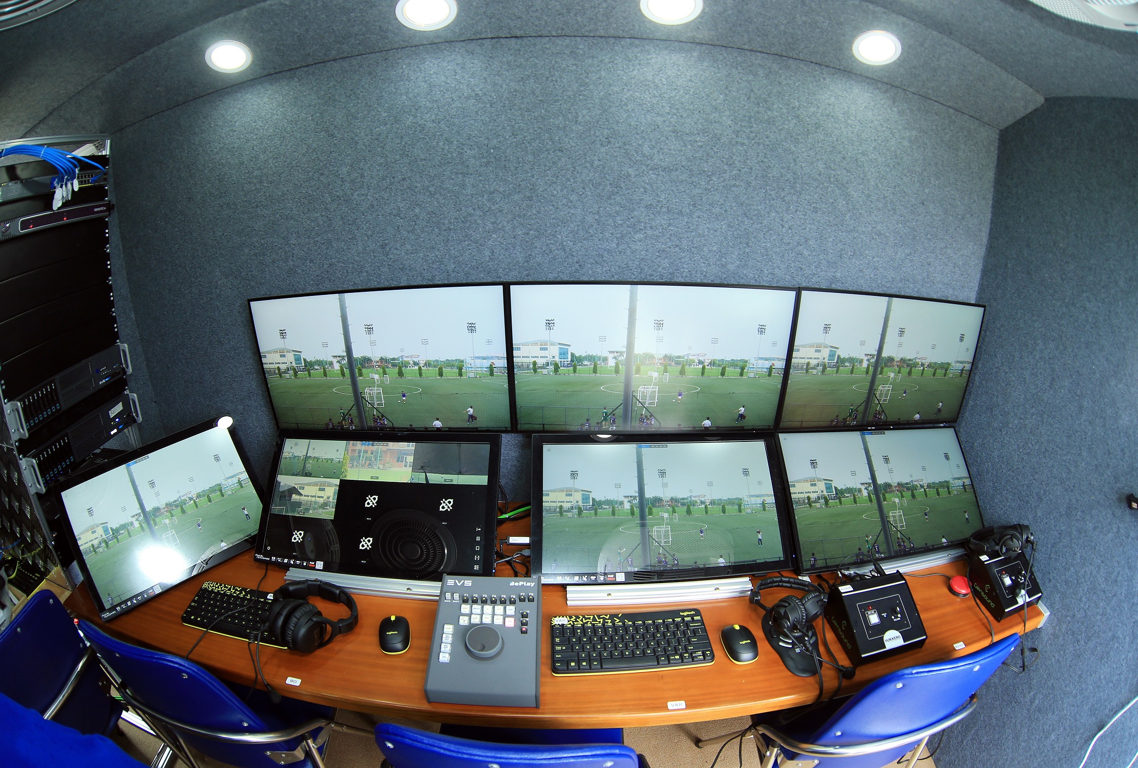 FIFA chính thức cấp phép cho các trọng tài VAR Việt Nam 1