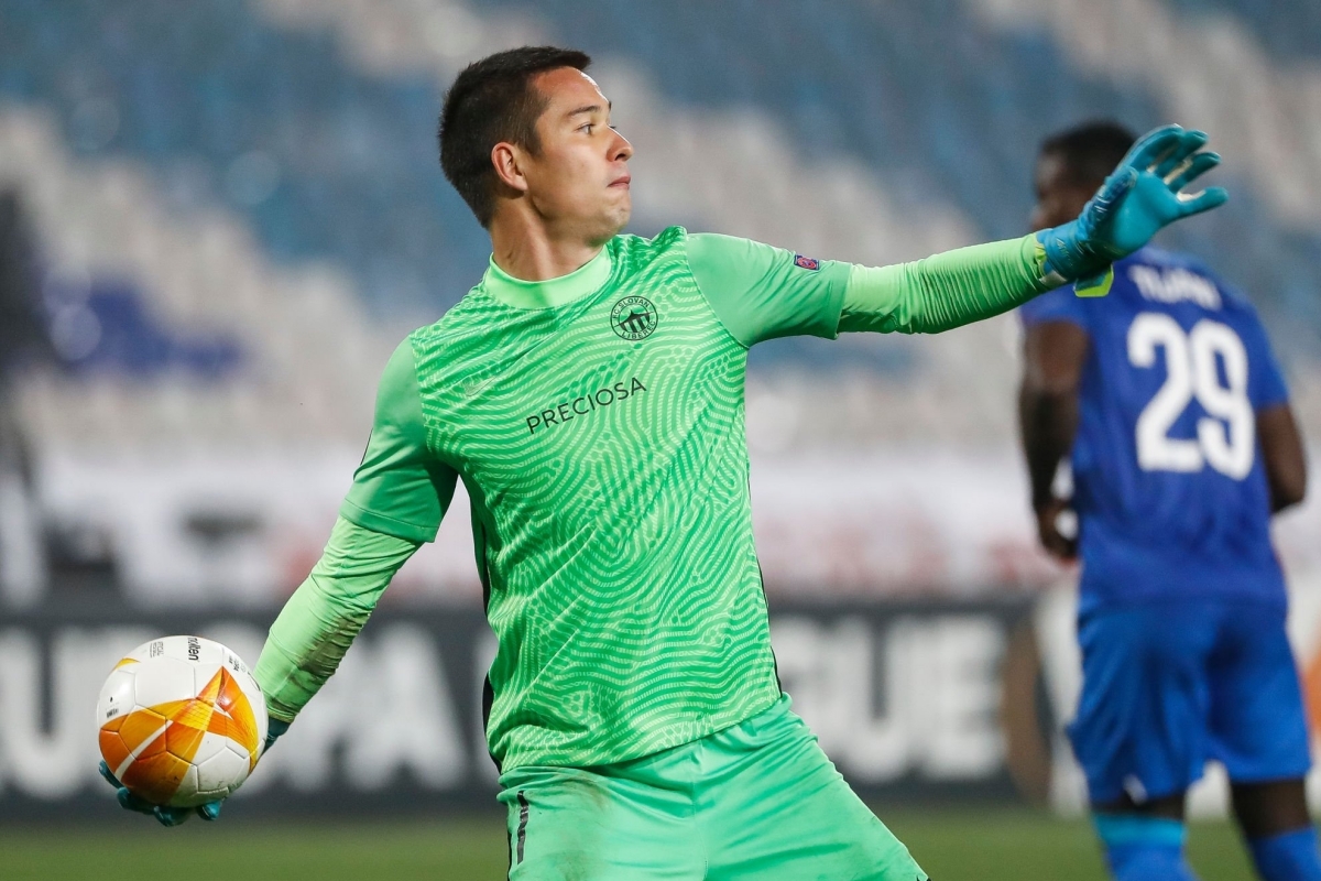 Filip Nguyen va giac mo con dang do