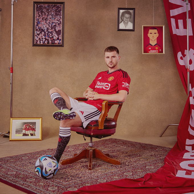 Mason Mount chinh thuc gia nhap MU